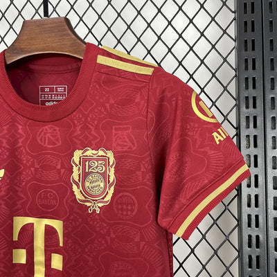Kit Enfant Bayern Munich 125 ans 2024/2025