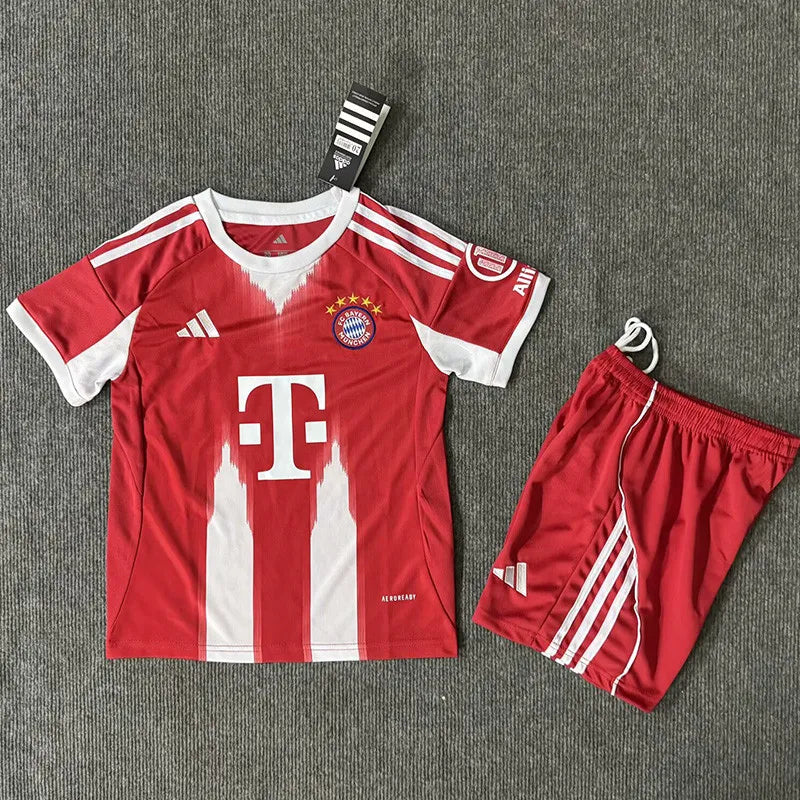 Kit Enfant Bayern Munich Domicile 2025/2026