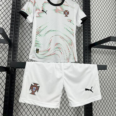 Kit Enfant Portugal Extérieur 2025/2026