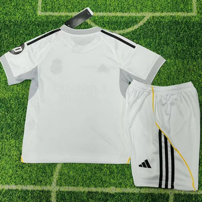 Kit Enfant Real Madrid Domicile 2025/2026