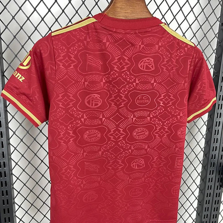 Kit Enfant Bayern Munich 125 ans 2024/2025