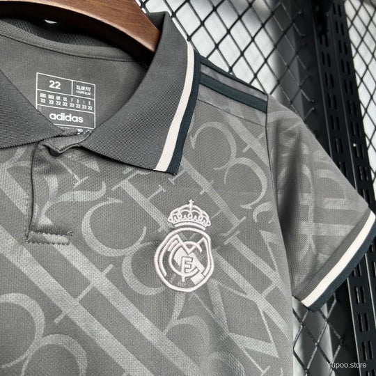 Kit Enfant Real Madrid 2024/2025