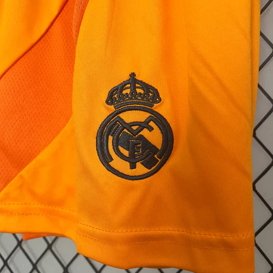 Kit Enfant Real Madrid Extérieur 2024/2025