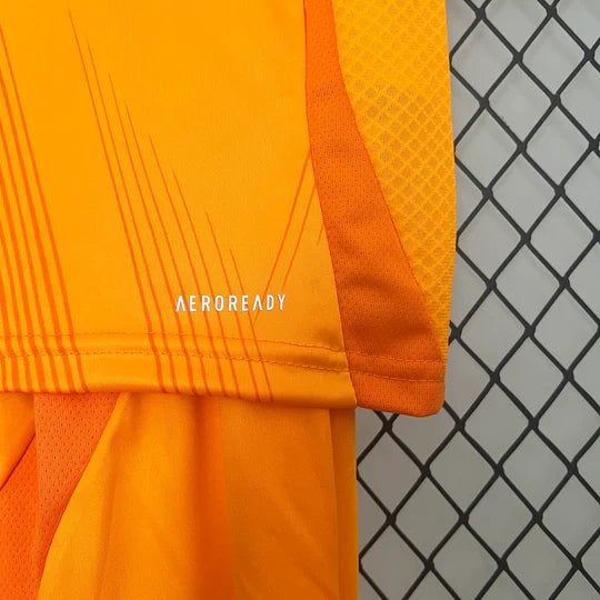 Kit Enfant Real Madrid Extérieur 2024/2025