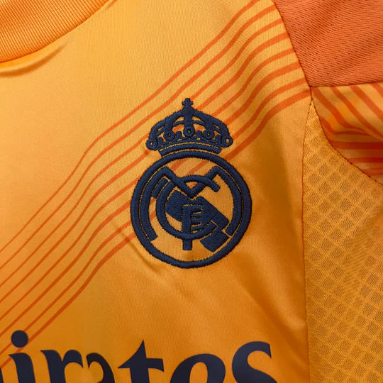 Kit Enfant Real Madrid Extérieur 2024/2025