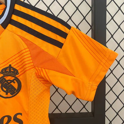 Kit Enfant Real Madrid Extérieur 2024/2025