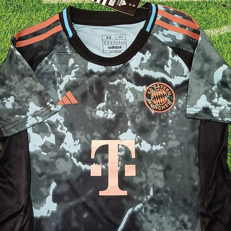 Kit Enfant Bayern Munich Extérieur 2024/2025