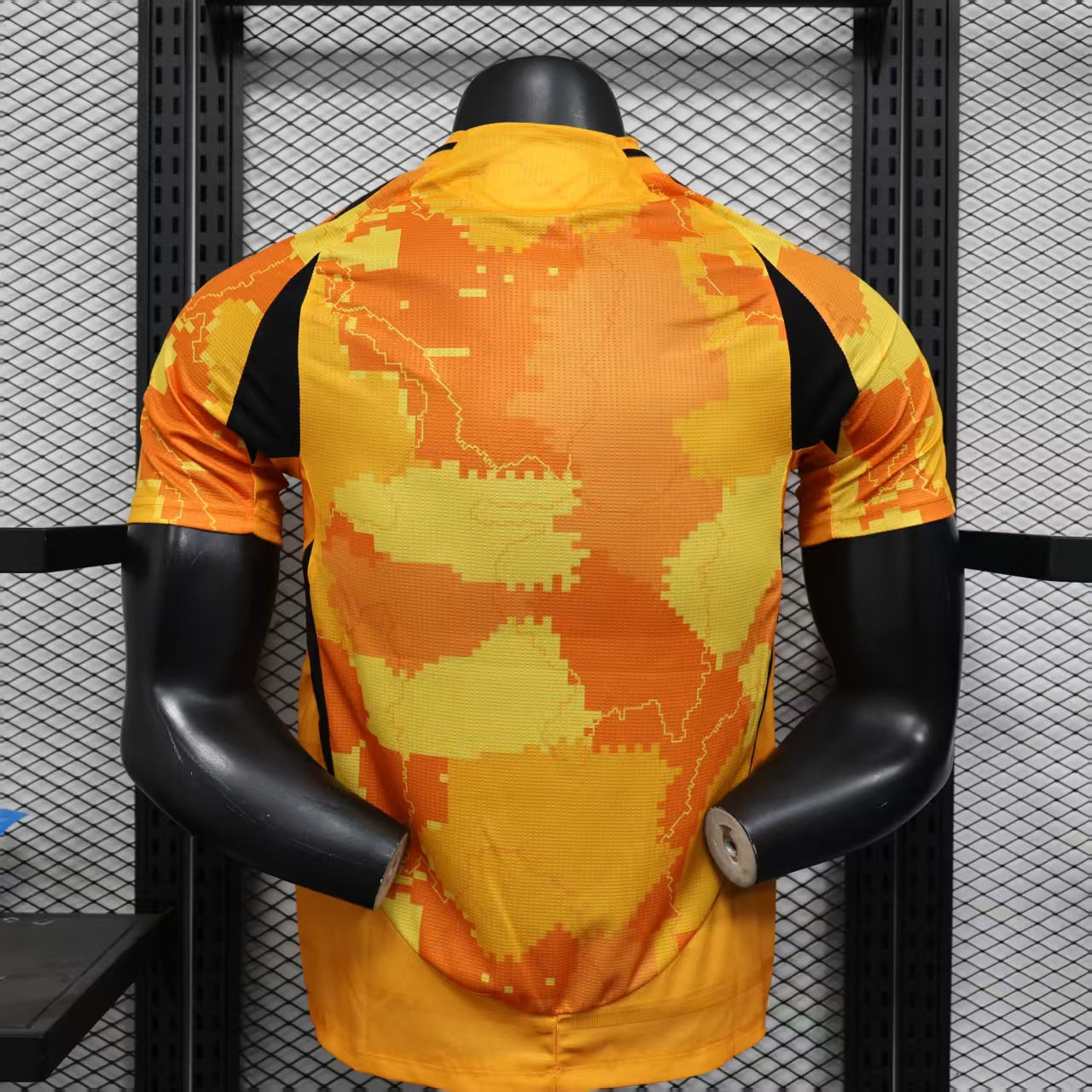 Speler Jefe x Paris FC-shirt
