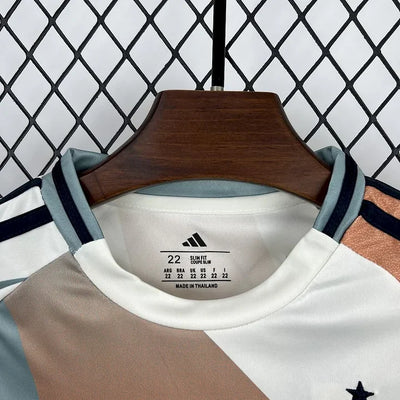 Kit Enfant Espagne Extérieur 2025/2026