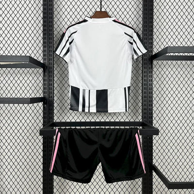 Kit Enfant Juventus Domicile 2025/2026